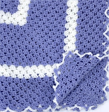 Load image into Gallery viewer, Crochet baby blanket

