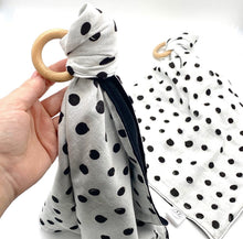 Load image into Gallery viewer, Bebe Comforters
